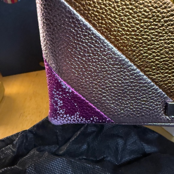 Kurt Geiger multicolor metallic rainbow quilted shoulder bag - Picture 4 of 10